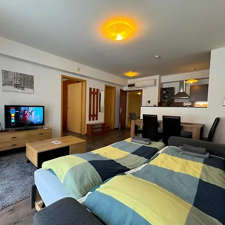 Midtown Apartments - Easy Check-In&Parking Budapest Exterior photo