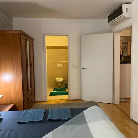 Midtown Apartments - Easy Check-In&Parking Budapest Exterior photo
