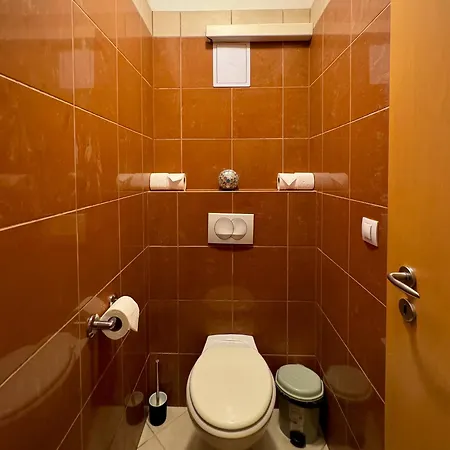 Midtown Apartments - Easy Check-In&Parking Budapest Exterior photo