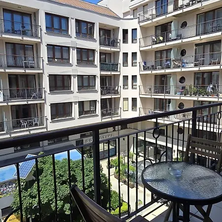 Midtown Apartments - Easy Check-In&Parking Budapest Exterior photo
