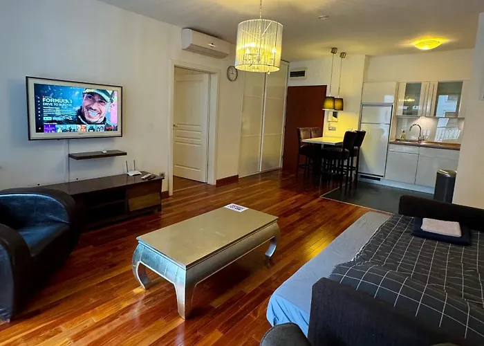 Midtown Apartments - Easy Check-In&Parking