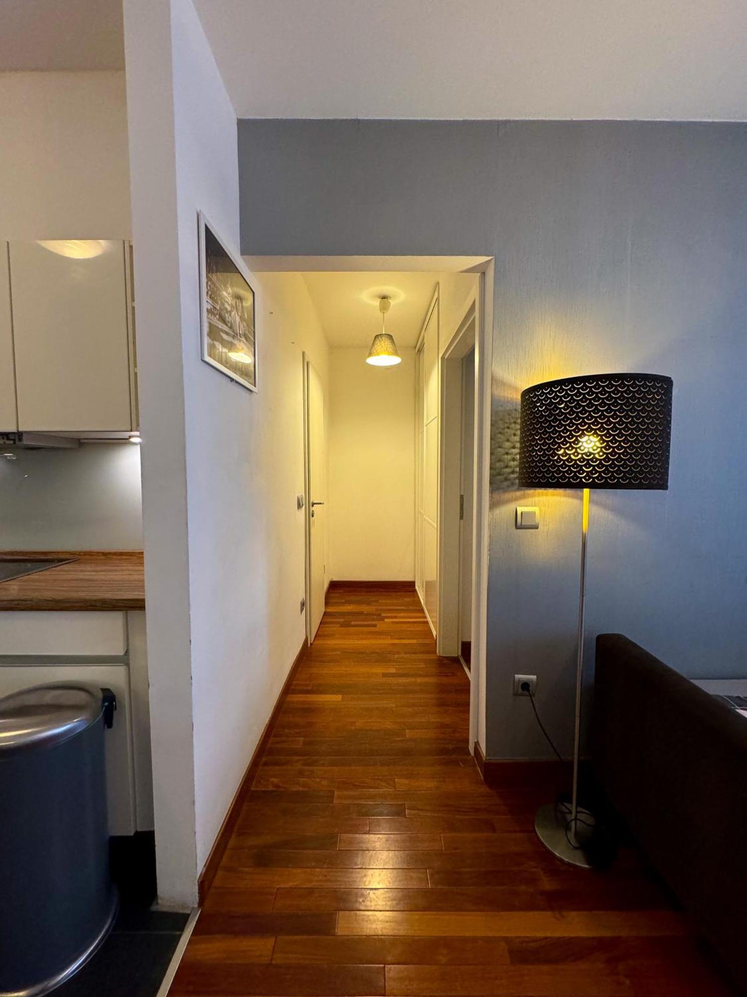 Midtown - Easy Check-in&parking Apartment