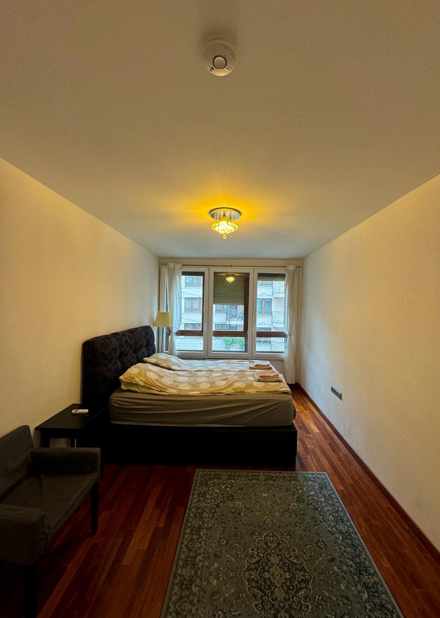 Midtown - Easy Check-in&parking Apartment Budapest