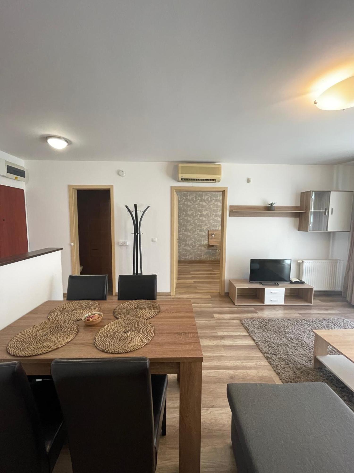 Midtown - Easy Check-in&parking Apartament Budapesta