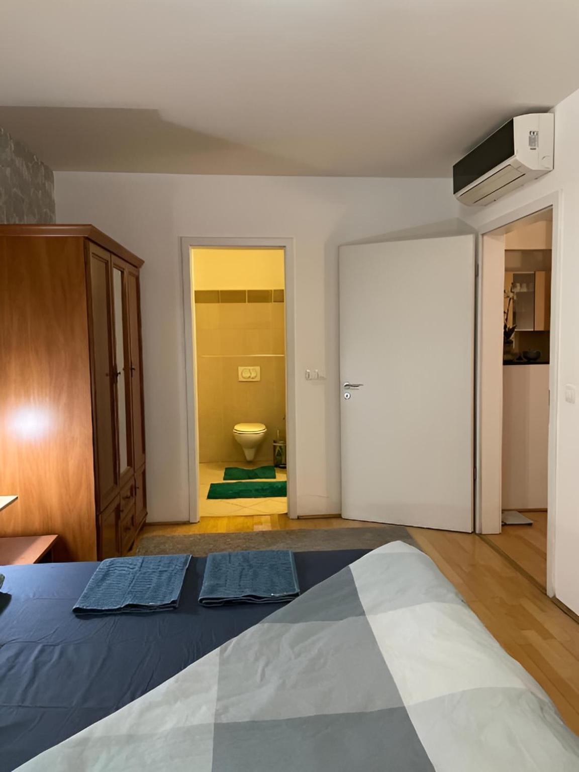 Midtown - Easy Check-in&parking Apartament