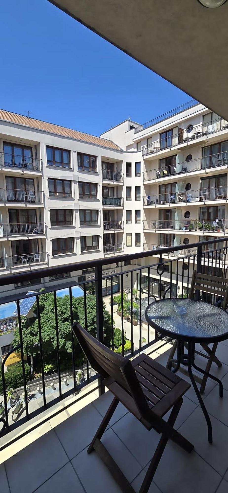 Midtown - Easy Check-in&parking Apartment Budapest